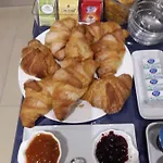 Degli Aranci Bed & Breakfast *