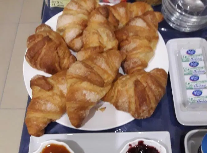 Degli Aranci Bed & Breakfast *