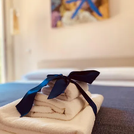 ベッド・アンド・ブレックファスト Degli Aranci パリヌロ